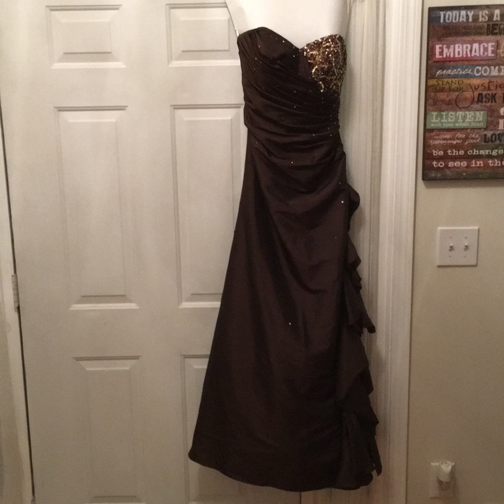 David’s Bridal, strapless, Sz 6, formal dress.